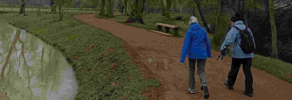 Group members walking along side the Cherwell River in Oxford
