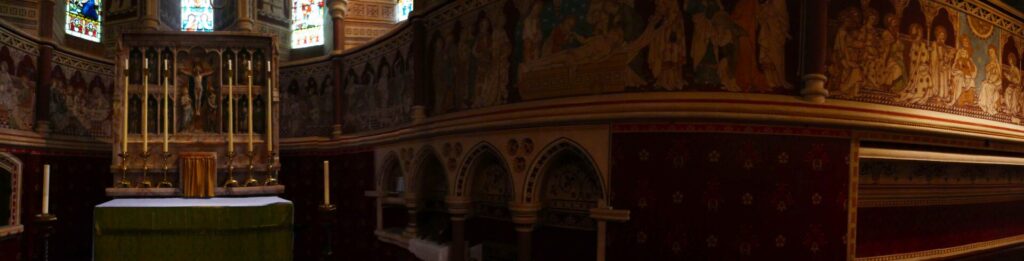a panorama of the Chancel, with its wonderful and lavish decoratons